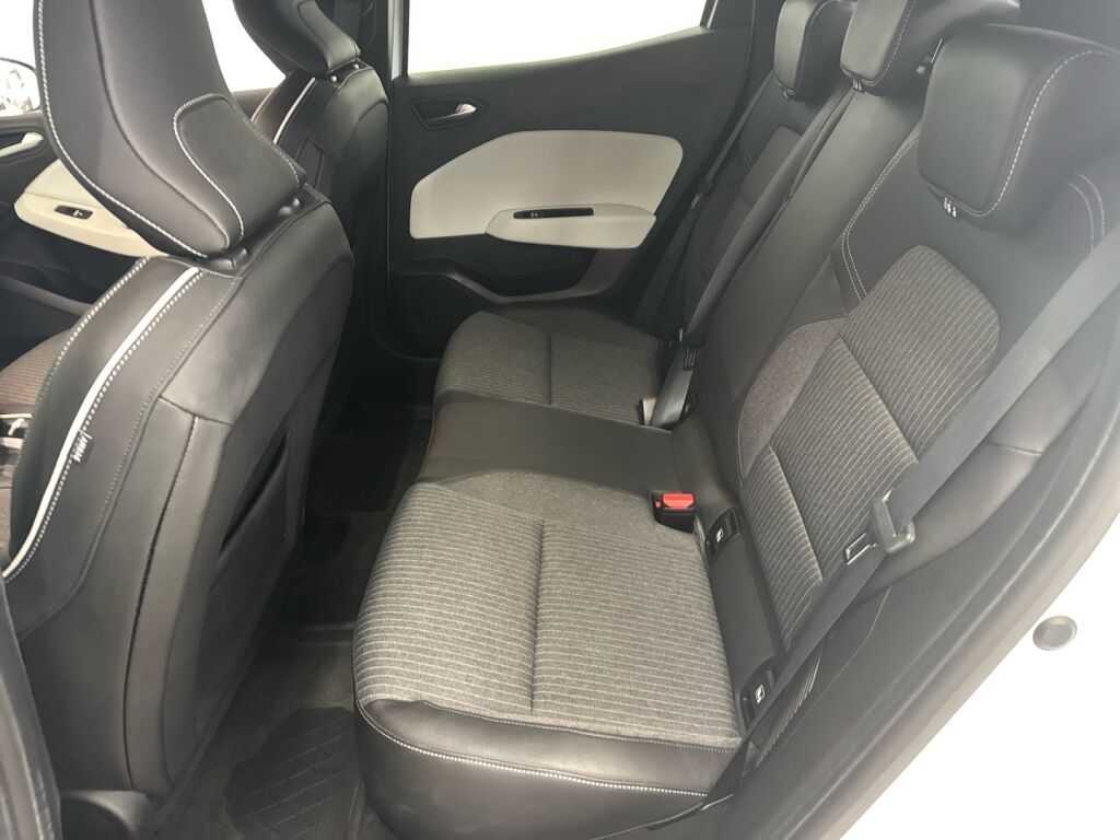 Renault Clio 2021 Valkoinen