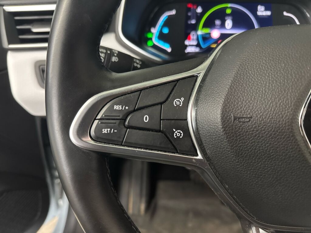 Renault Clio 2021 Valkoinen