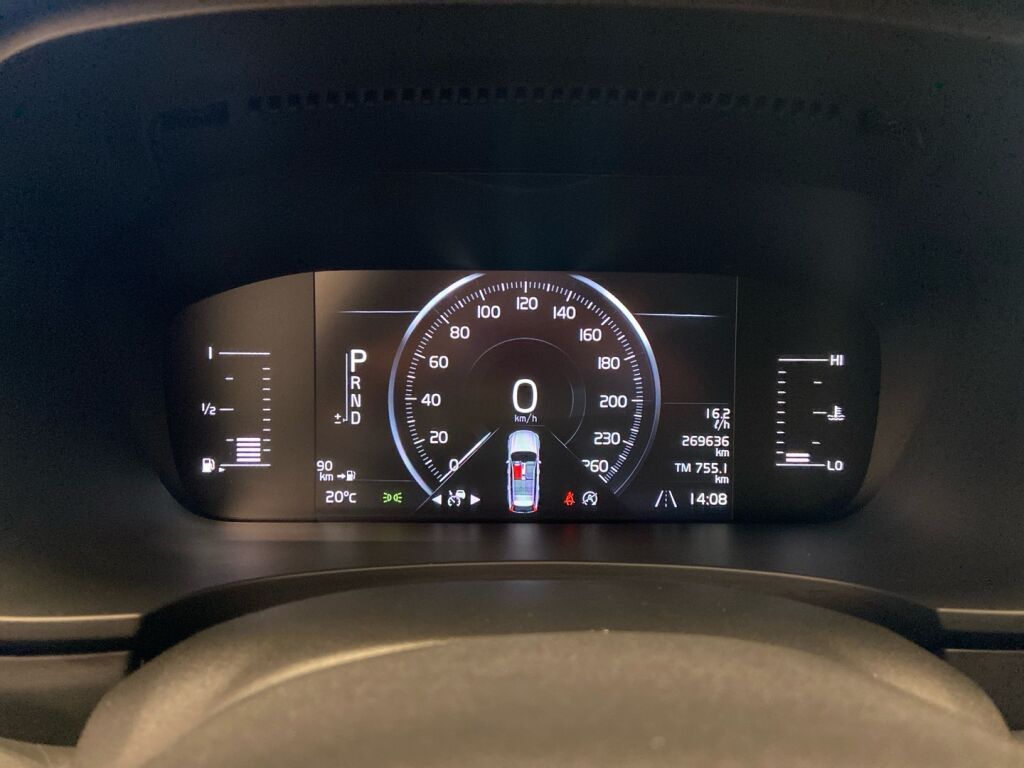 Volvo V90 2018 Musta