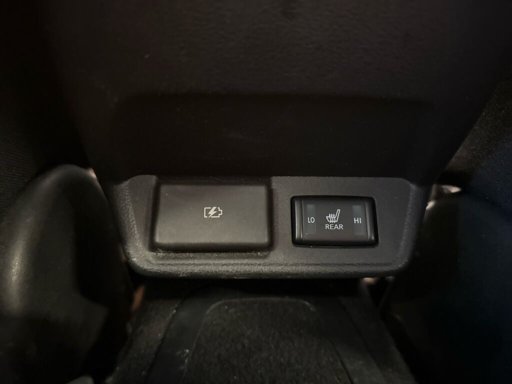 Nissan Leaf 2021 Musta