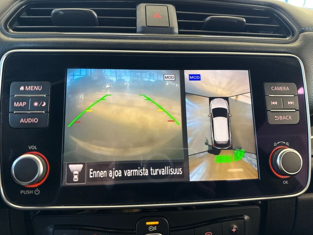 Nissan Leaf 2021 Musta