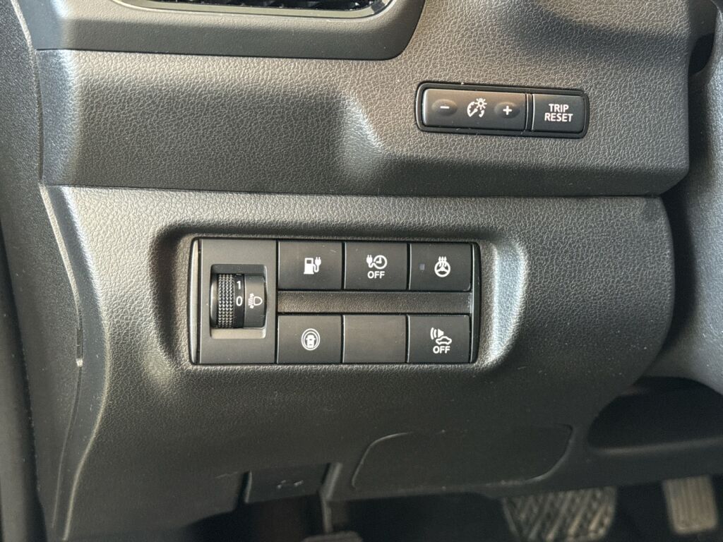 Nissan Leaf 2021 Musta