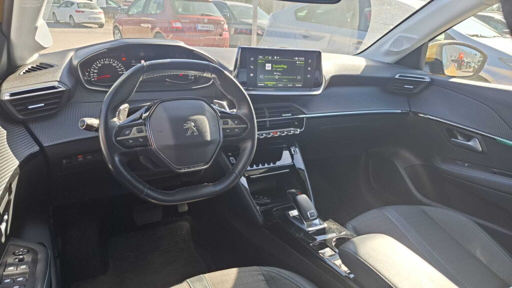 Peugeot 208 2021 Keltainen