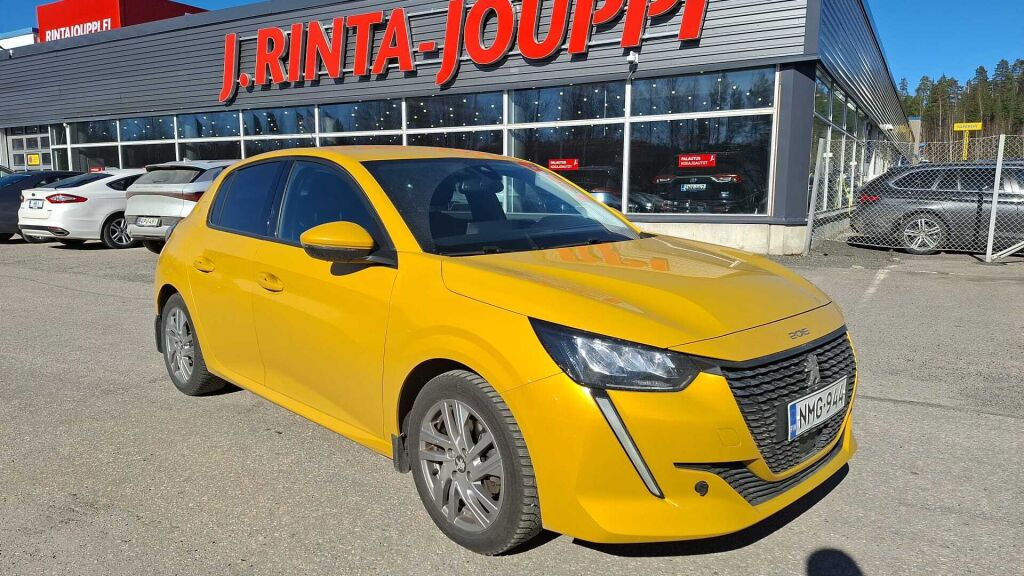 Peugeot 208 2021 Keltainen
