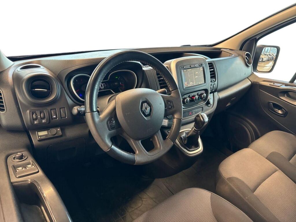 Renault Trafic 2021 Valkoinen