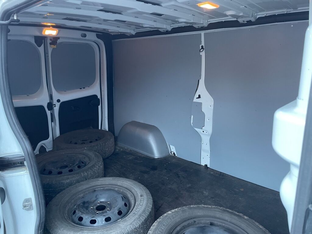 Renault Trafic 2021 Valkoinen