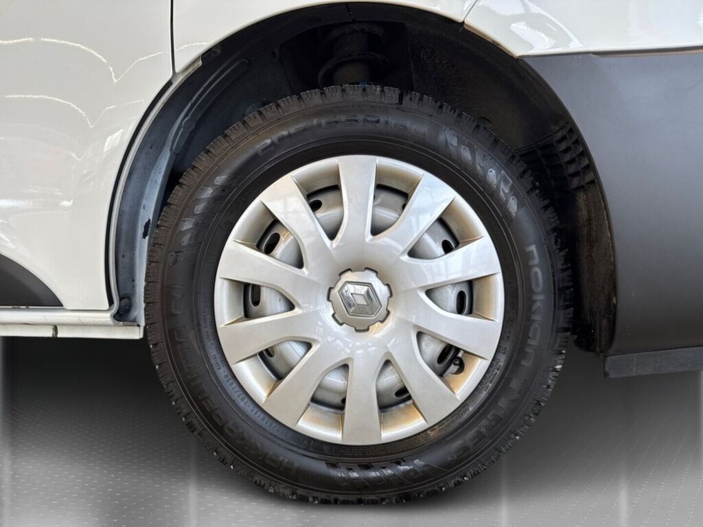 Renault Trafic 2021 Valkoinen