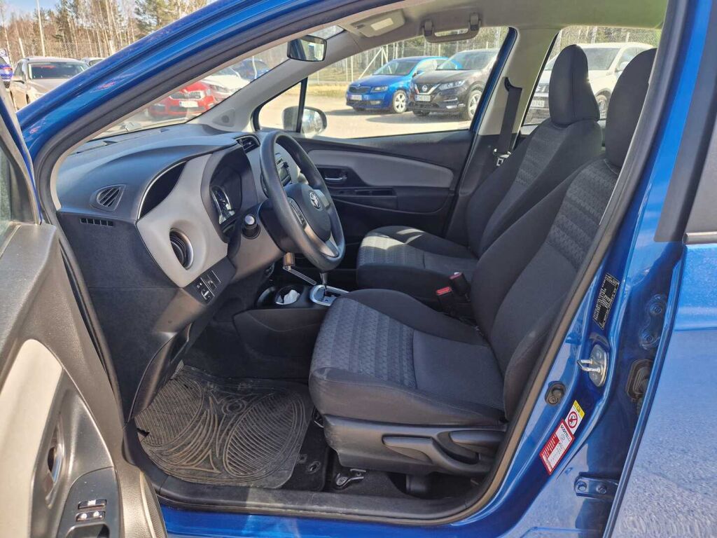 Toyota Yaris 2016 Sininen