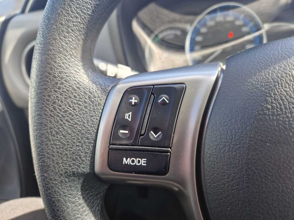 Toyota Yaris 2016 Sininen