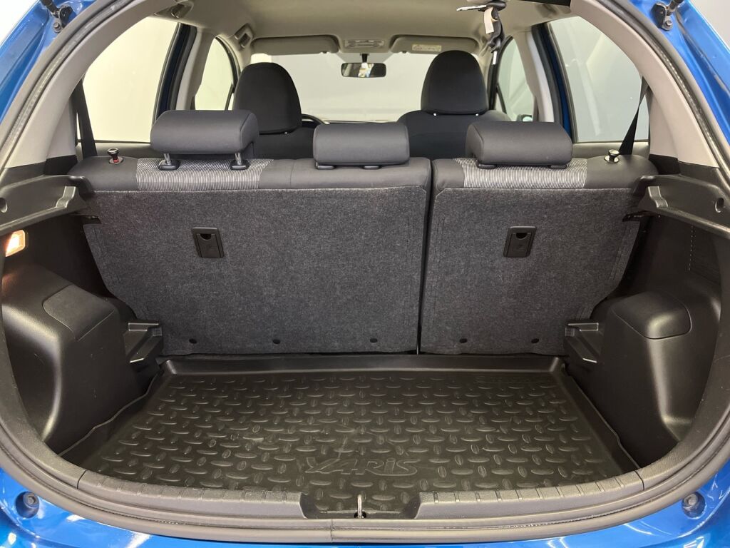 Toyota Yaris 2016 Sininen
