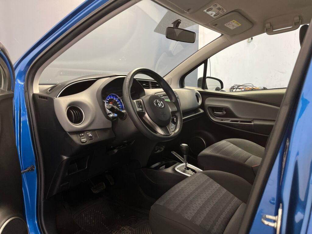 Toyota Yaris 2016 Sininen