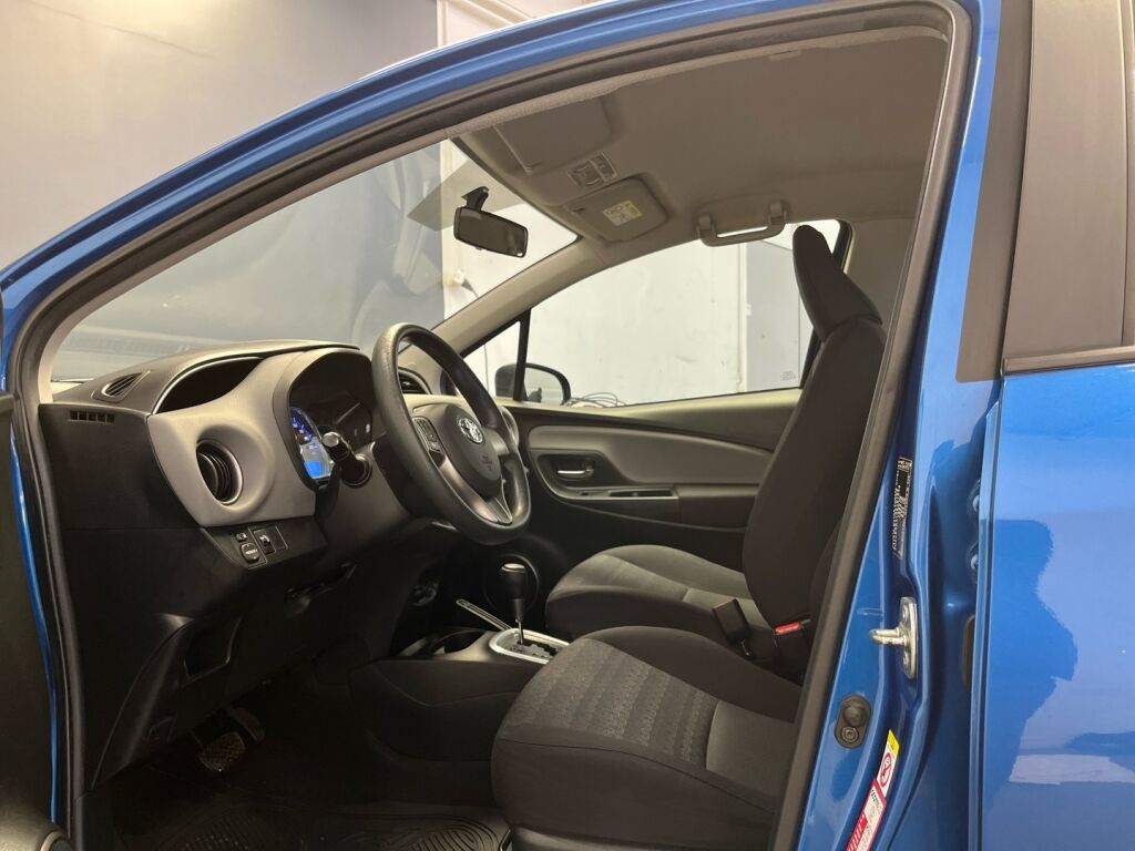 Toyota Yaris 2016 Sininen