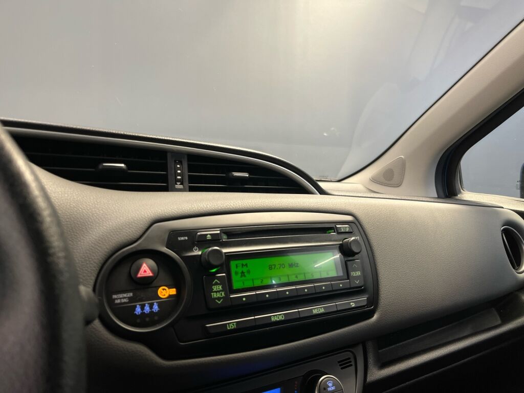 Toyota Yaris 2016 Sininen