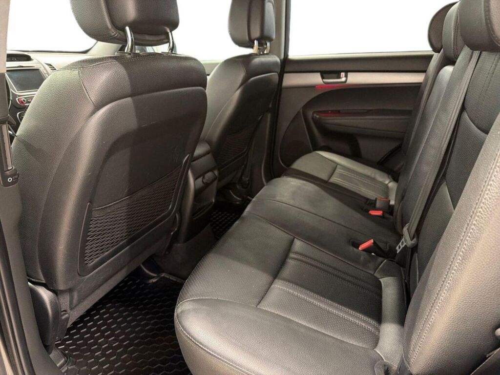 Kia Sorento 2012 Harmaa