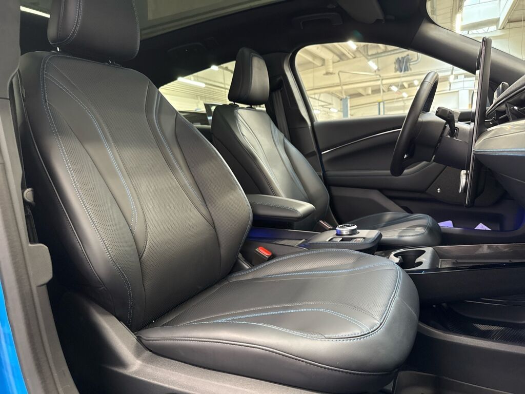 Ford Mustang Mach-E 2021 Grabber Blue