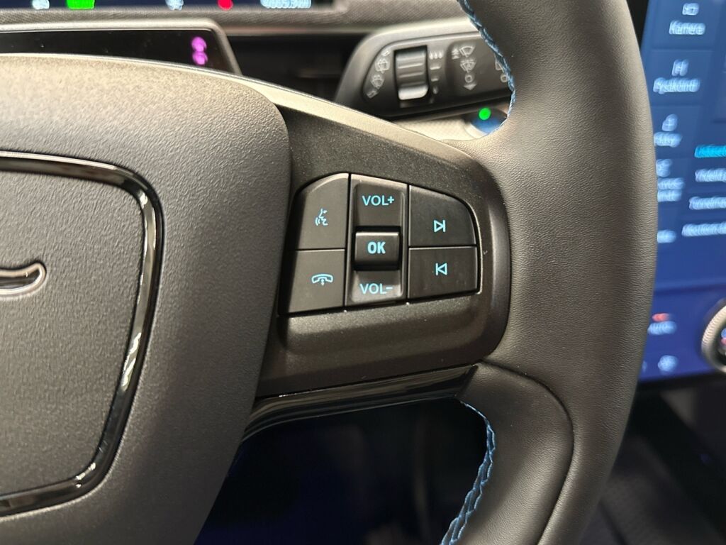 Ford Mustang Mach-E 2021 Grabber Blue