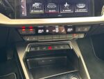 Audi A3 2022 Musta metalli(Mythos black)