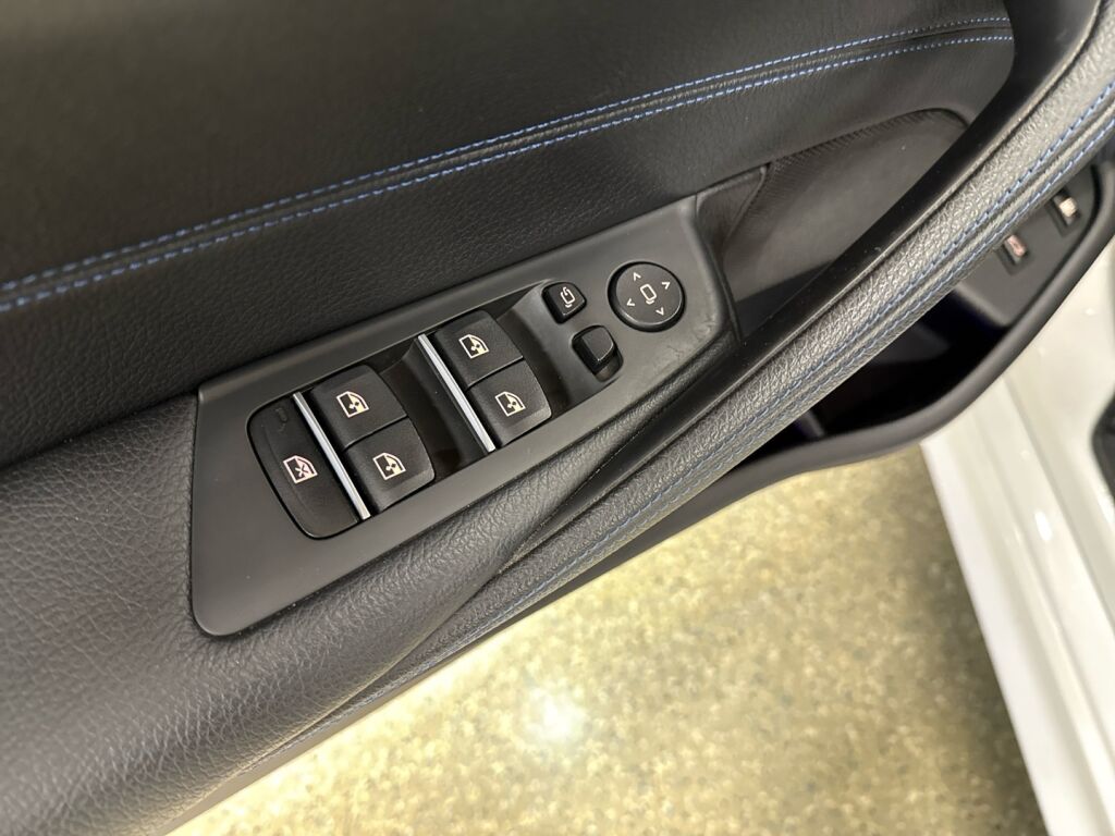 BMW 530 2020 Valkoinen