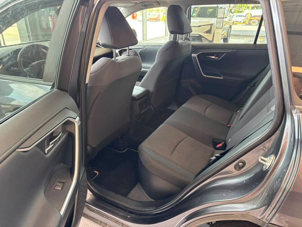 Toyota RAV4 2019 Harmaa