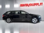 Skoda Superb 2022 Musta