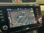 Skoda Superb 2022 Musta