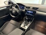 Skoda Superb 2022 Musta