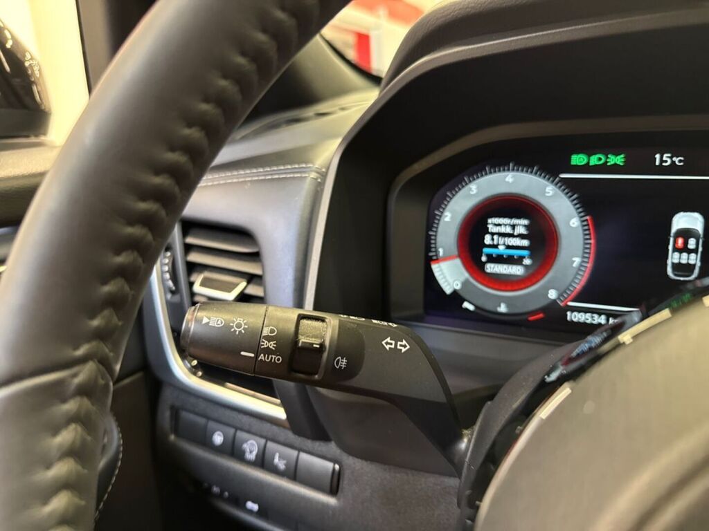 Nissan Qashqai 2022 Musta