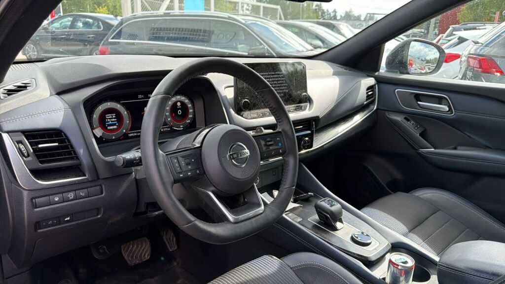 Nissan Qashqai 2022 Musta