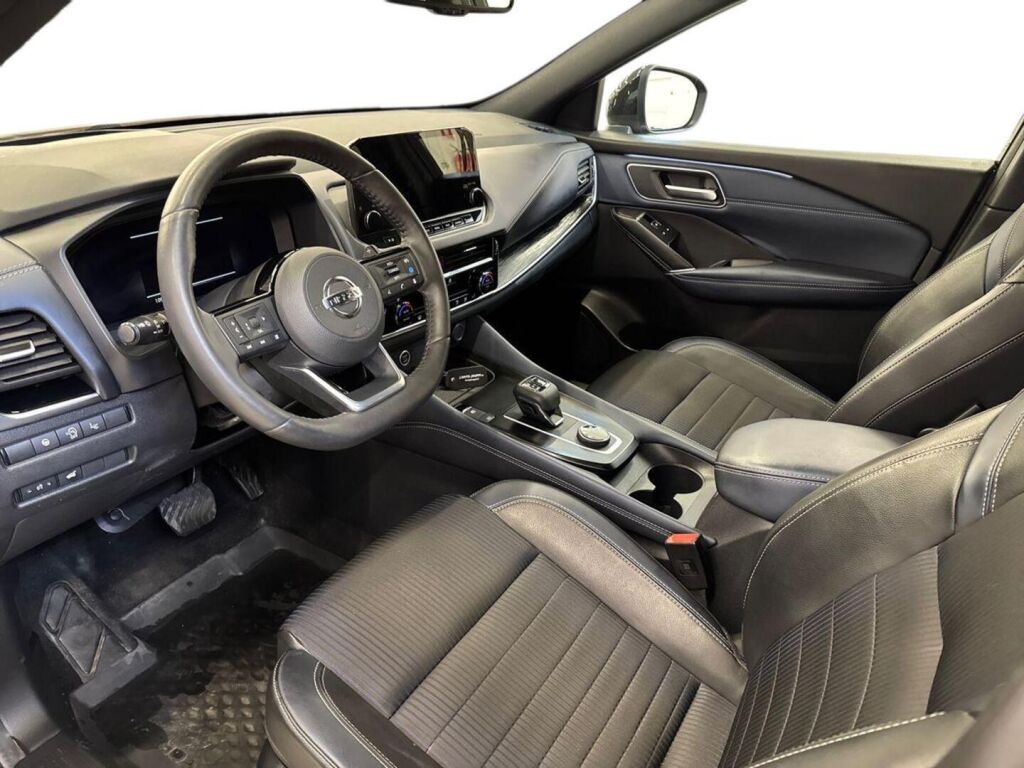 Nissan Qashqai 2022 Musta