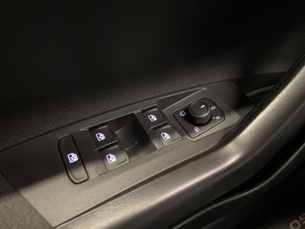 Volkswagen Taigo 2022 Sininen