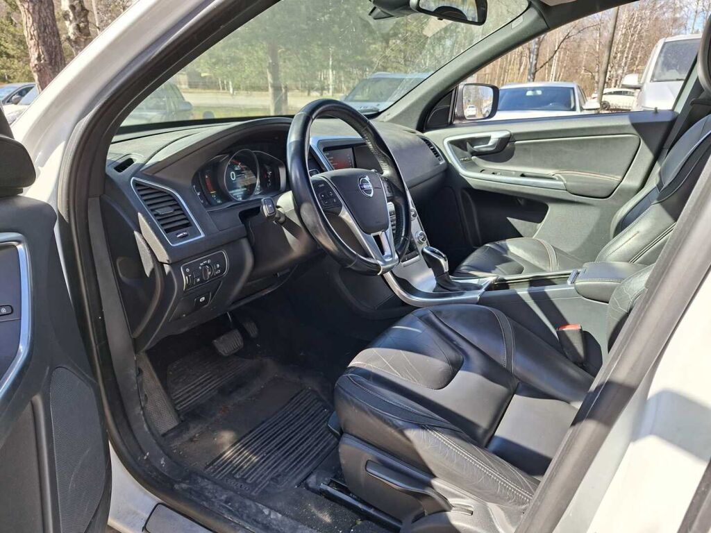 Volvo XC60 2015 Valkoinen