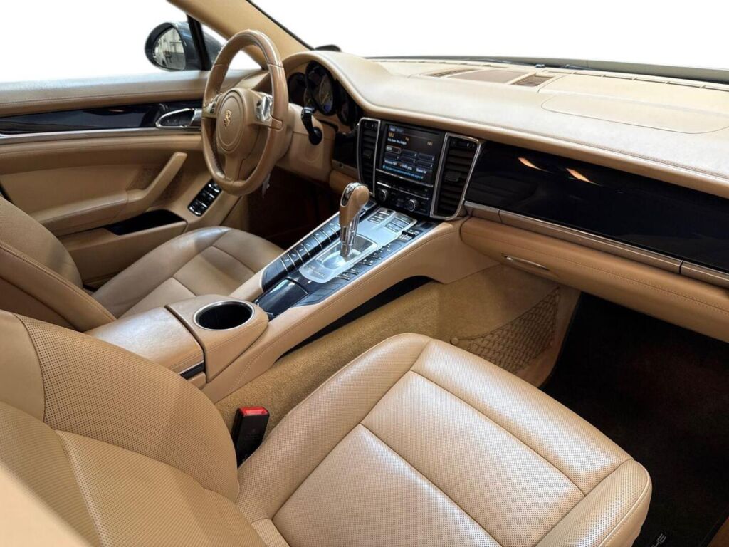Porsche Panamera 2014 Harmaa