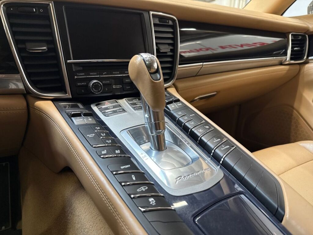 Porsche Panamera 2014 Harmaa