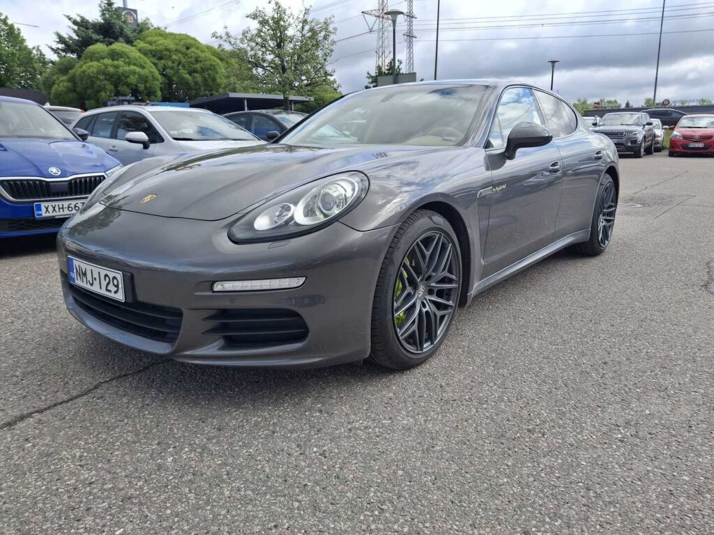Porsche Panamera 2014 Harmaa