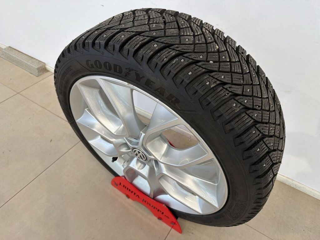Volkswagen Passat 2018 Harmaa