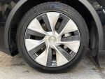 Tesla Model Y 2021 Musta