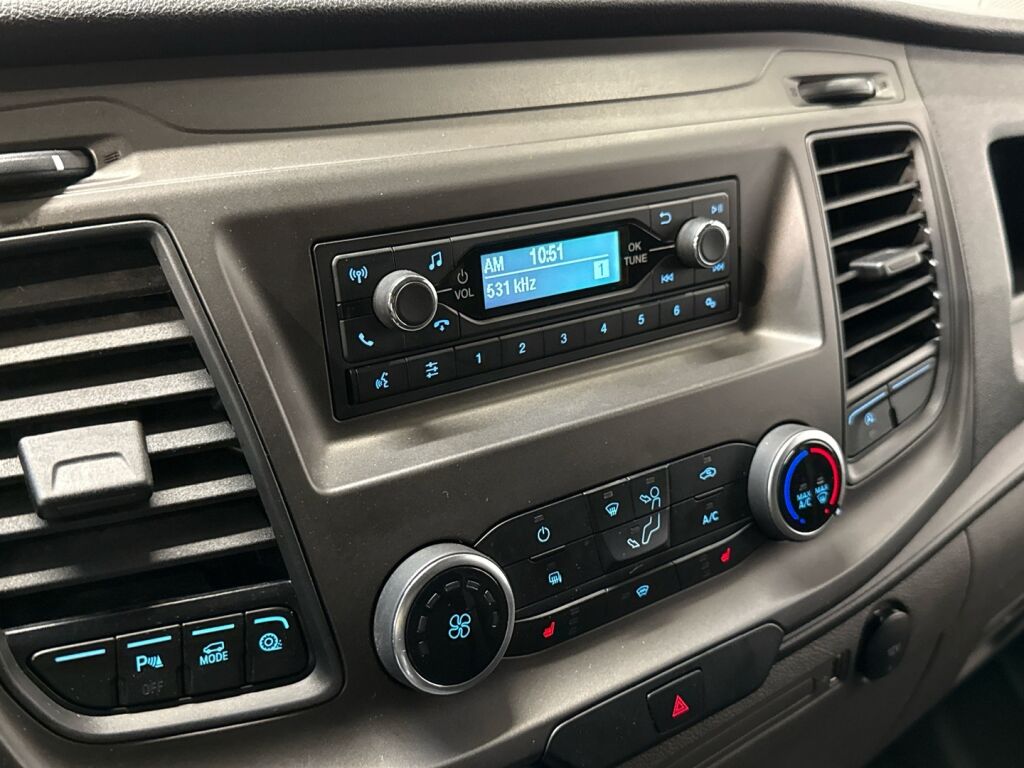 Ford Transit Custom 2021 Musta