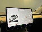 Tesla Model Y 2021 Valkoinen