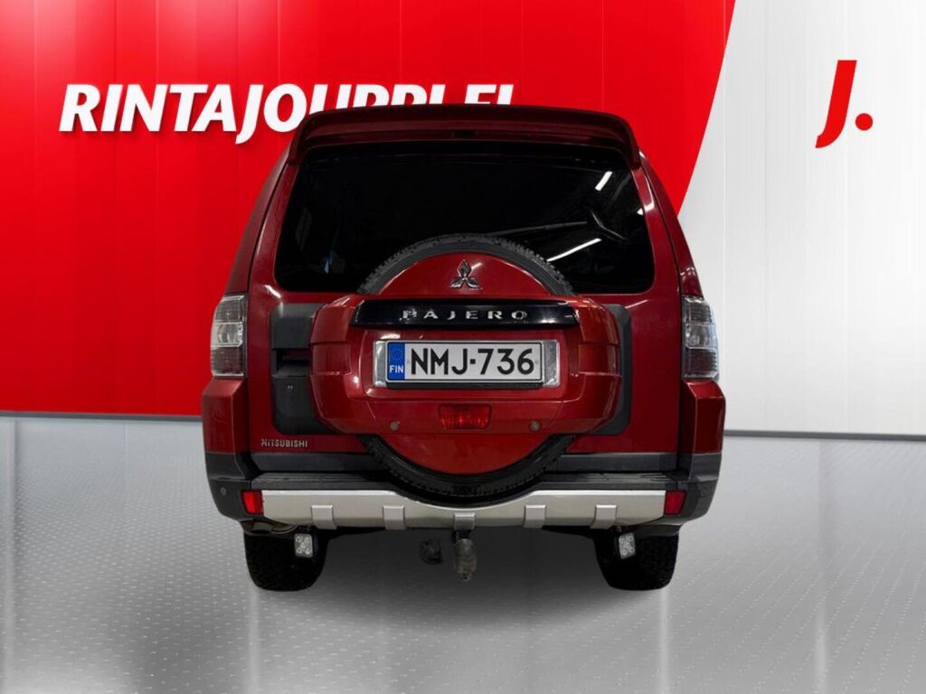 Mitsubishi Pajero 2010 Punainen