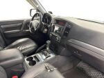 Mitsubishi Pajero 2010 Punainen