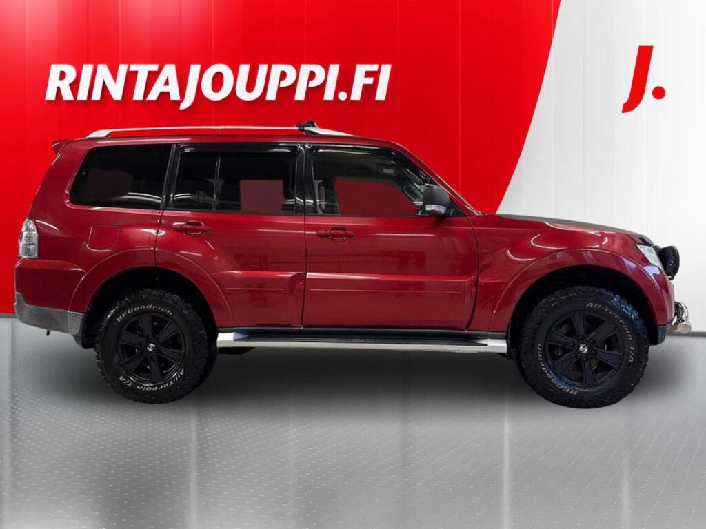 Mitsubishi Pajero 2010 Punainen