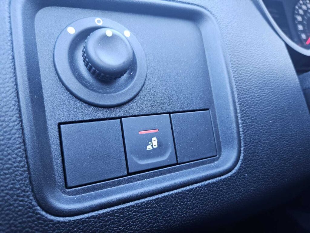 Dacia Duster 2021 Sininen