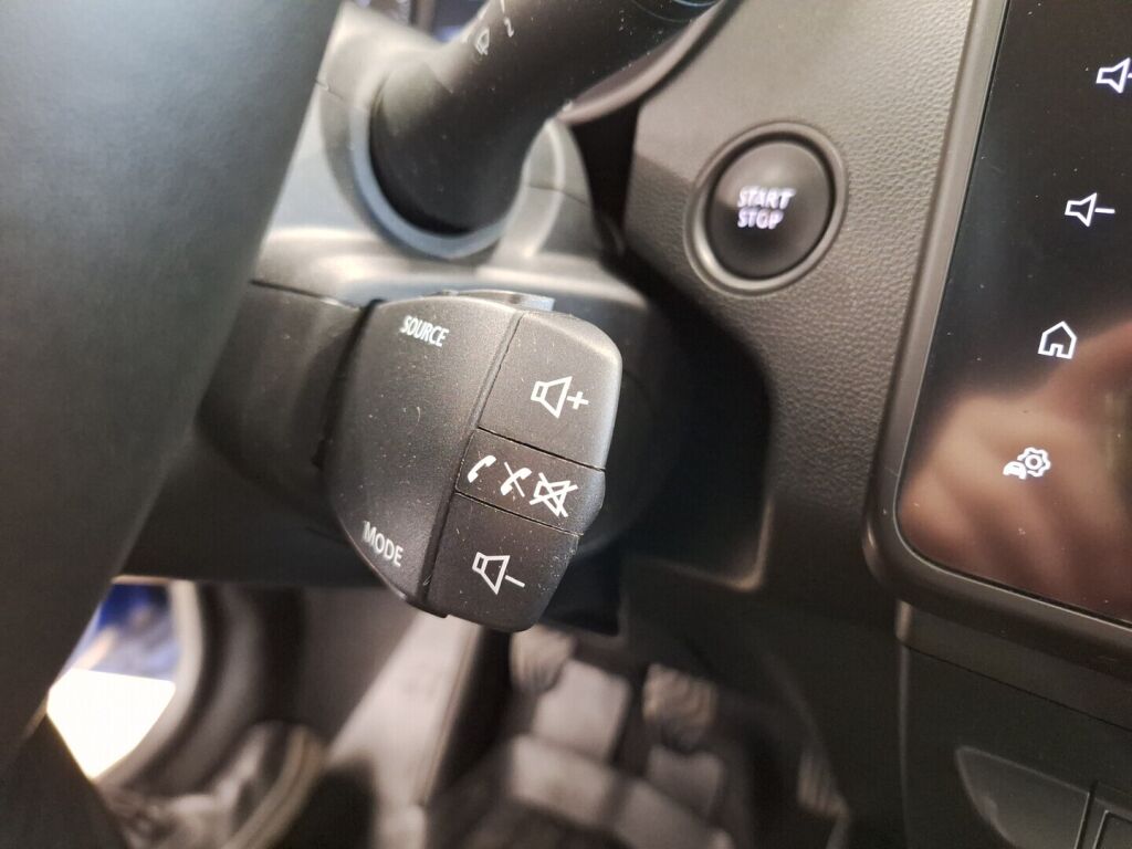 Dacia Duster 2021 Sininen