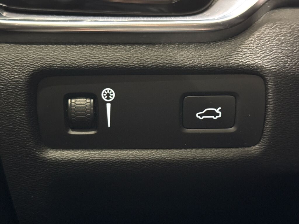 Volvo V60 2018 Valkoinen