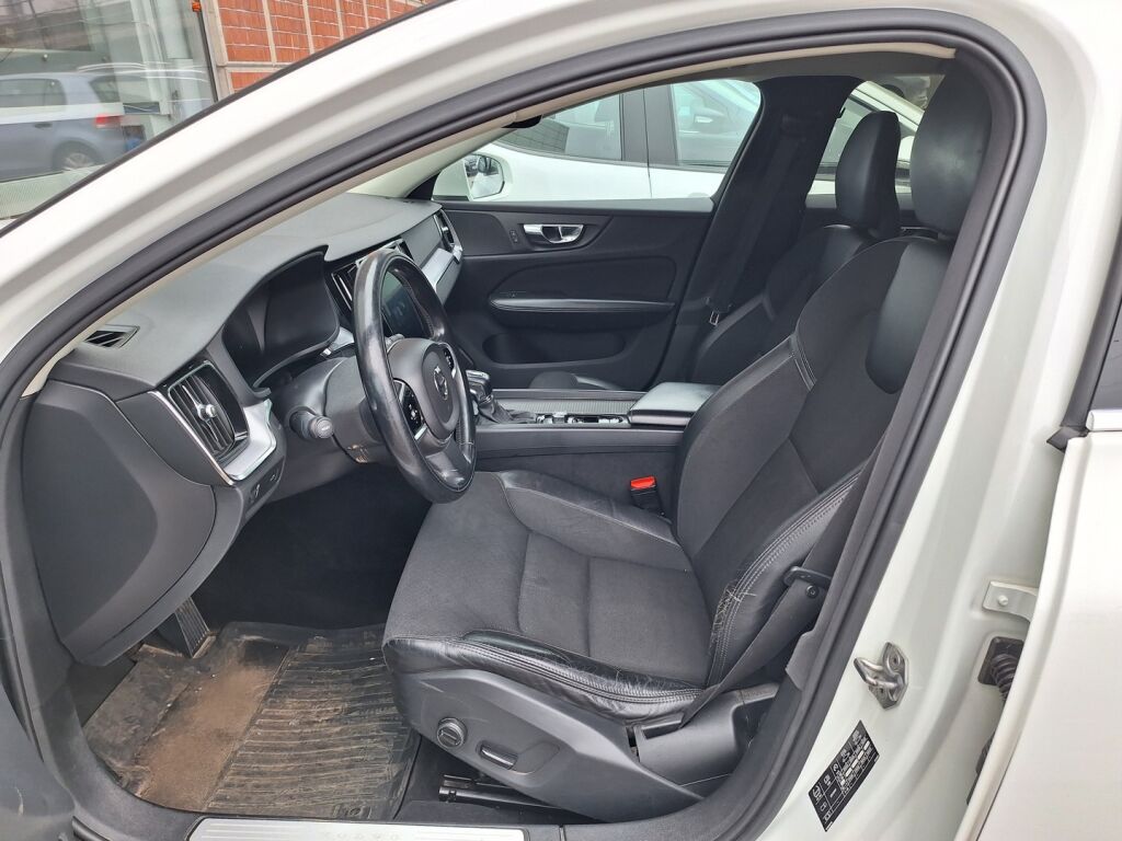Volvo V60 2018 Valkoinen