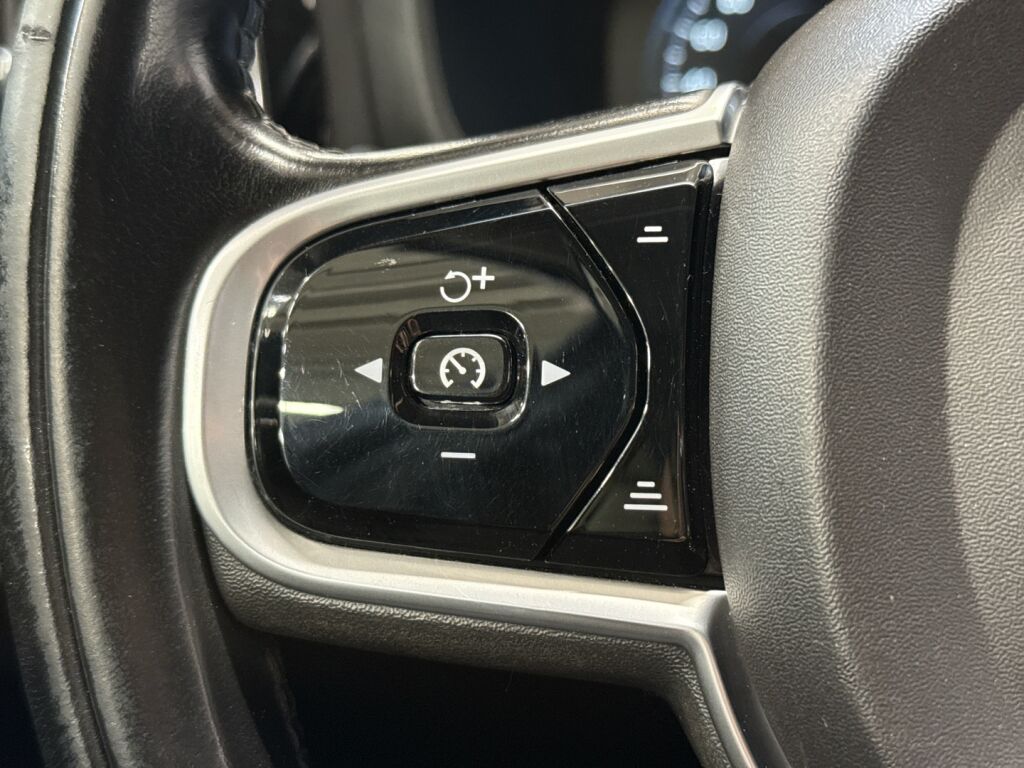 Volvo V60 2018 Valkoinen