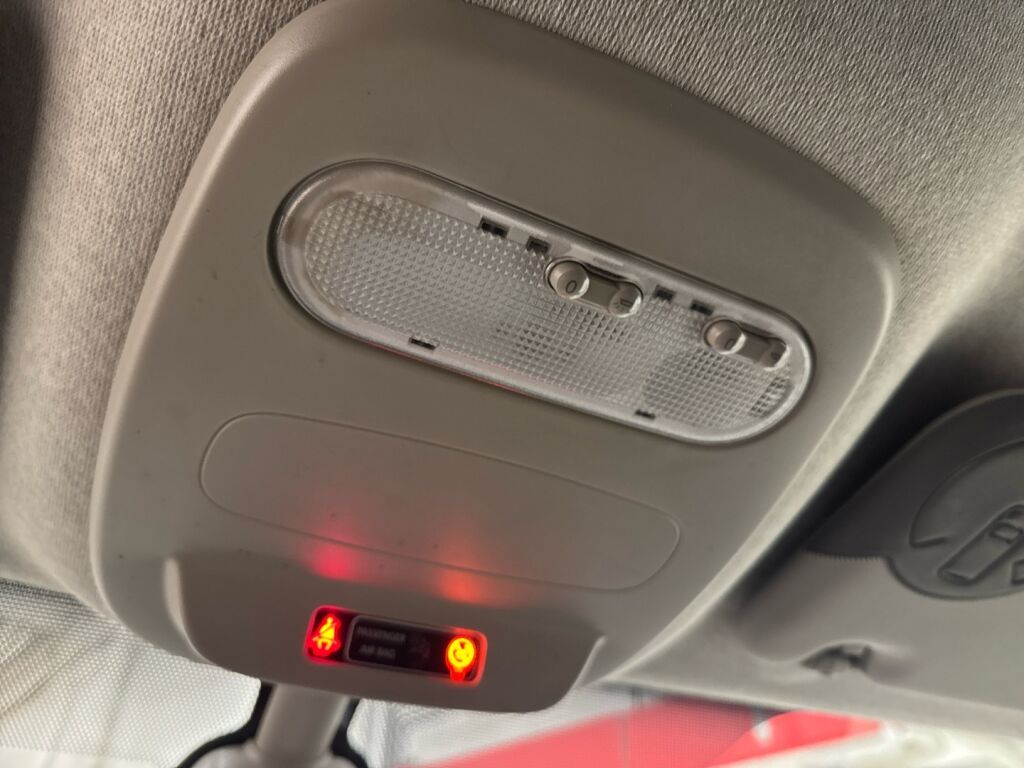 Nissan NV300 2021 Hopea