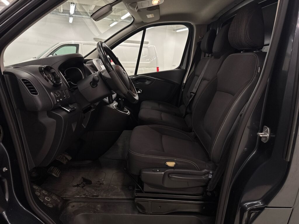 Nissan NV300 2021 Hopea