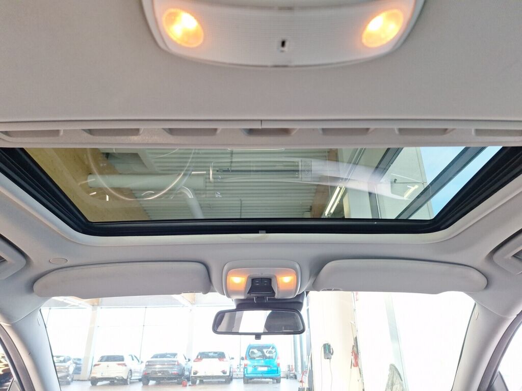 Volvo V70 2012 Hopea