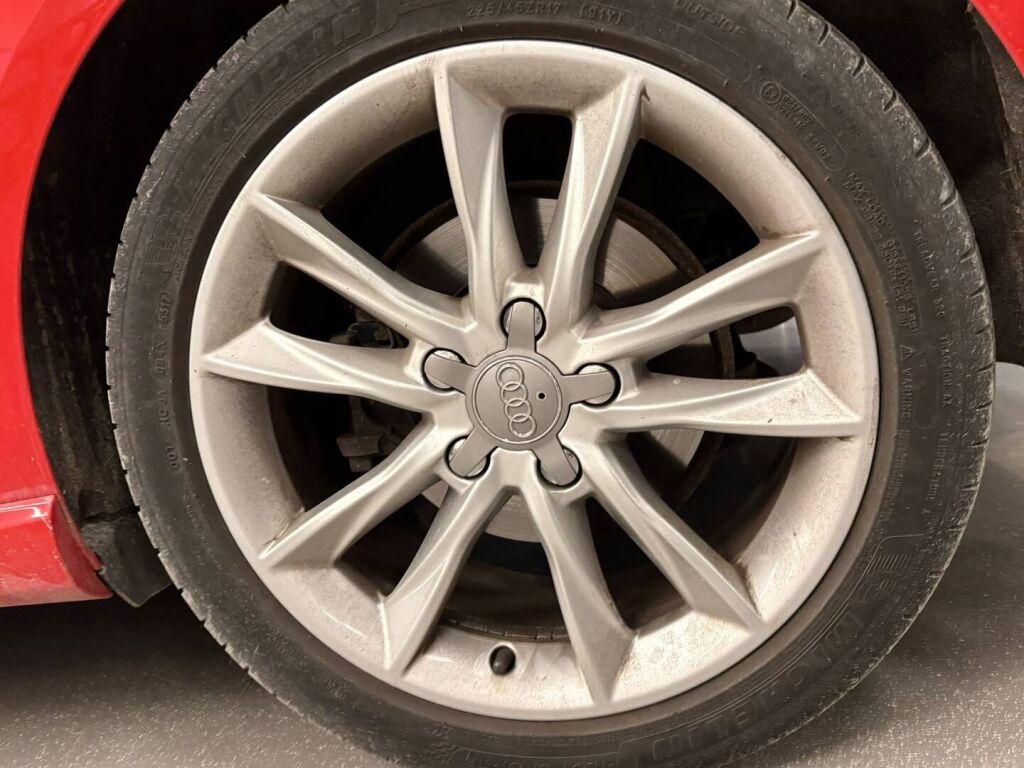 Audi A3 2012 Punainen